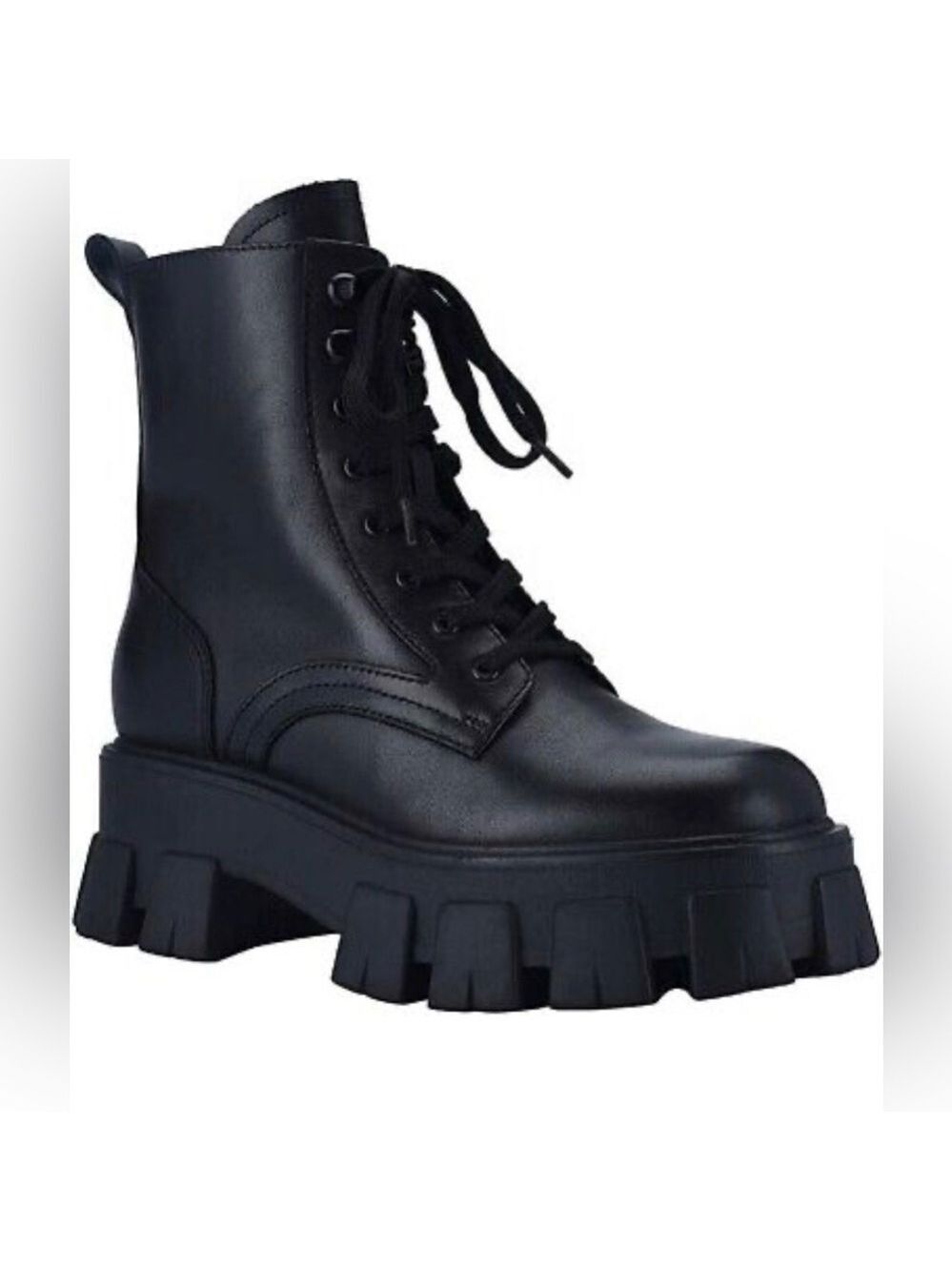 NIB Marc Fisher Happy Combat Lug Sole Lace Up Boots